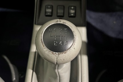 Porsche 911 CARRERA 23