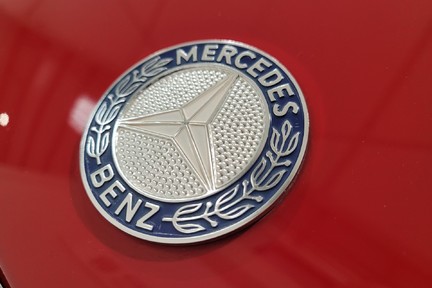 Mercedes-Benz SL Series 300 SL 44