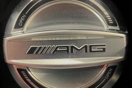 Mercedes-Benz G Series AMG GT R PREMIUM 21