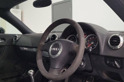 Audi TT QUATTRO SPORT 13