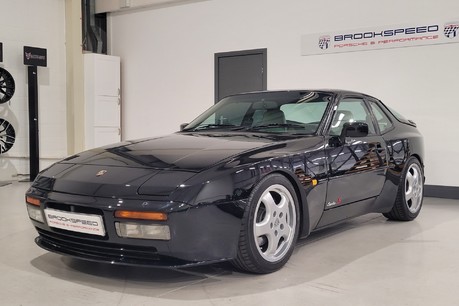 Porsche 944 TURBO