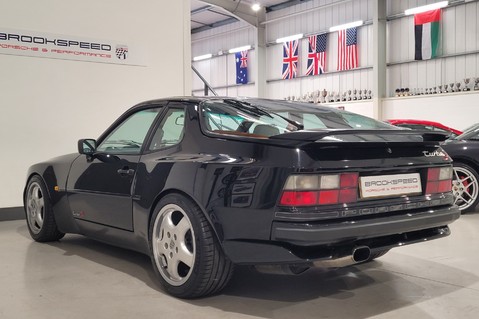 Porsche 944 TURBO 3