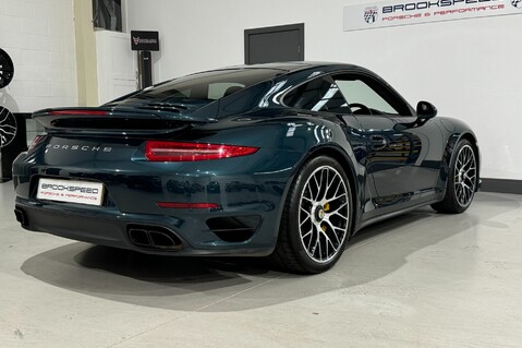 Porsche 911 TURBO S PDK 7