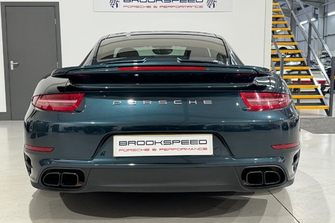 Porsche 911 TURBO S PDK 4