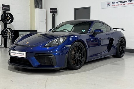 Porsche 718 CAYMAN GT4 PDK