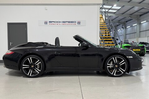 Porsche 911 BLACK EDITION PDK 2