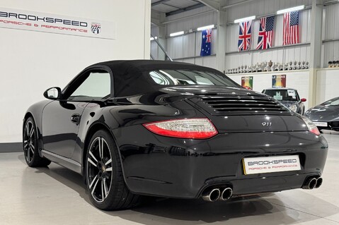 Porsche 911 BLACK EDITION PDK 14