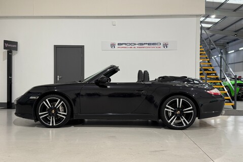 Porsche 911 BLACK EDITION PDK 9