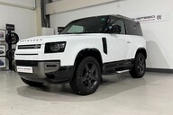 Land Rover Defender X-DYNAMIC SE MHEV 1