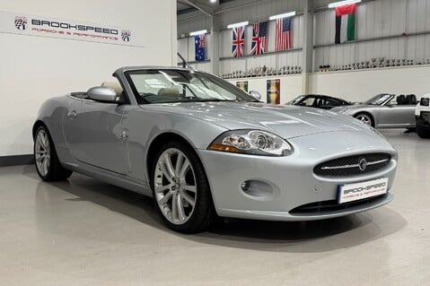 Jaguar XK CONVERTIBLE 6