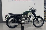 Triumph TR6 650cc 1