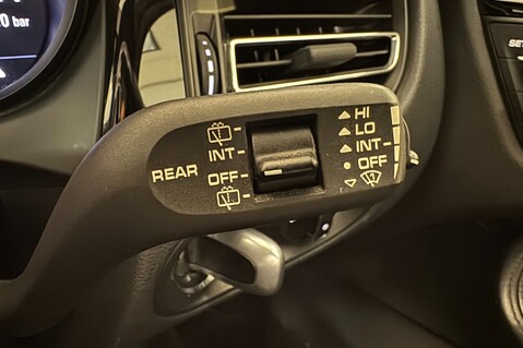Porsche Macan PDK 28