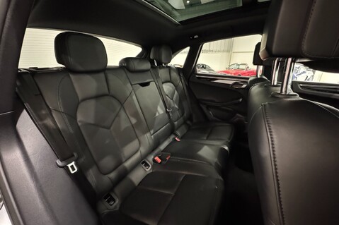 Porsche Macan PDK 20