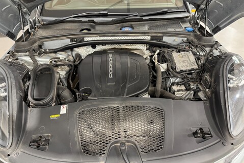 Porsche Macan PDK 42