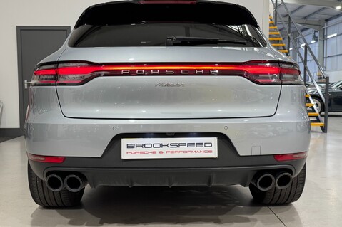 Porsche Macan PDK 8