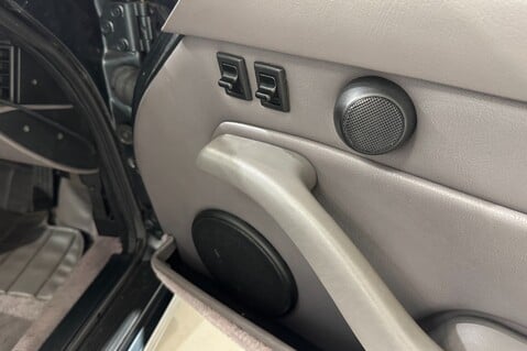 Porsche 911 CARRERA 16