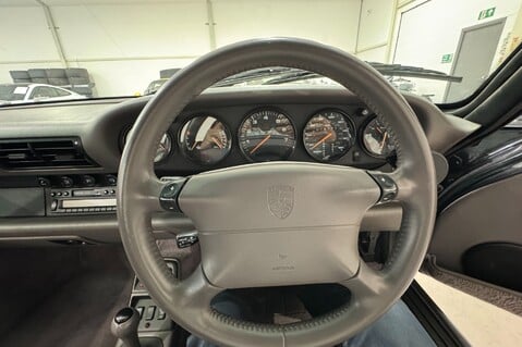 Porsche 911 CARRERA 12
