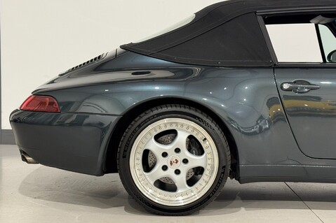 Porsche 911 CARRERA 30