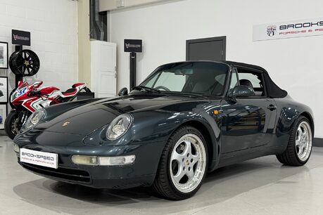 Porsche 911 CARRERA