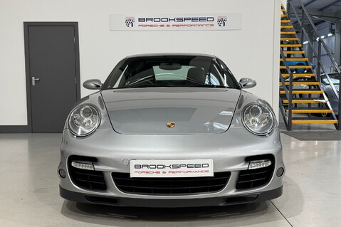 Porsche 911 TURBO 4