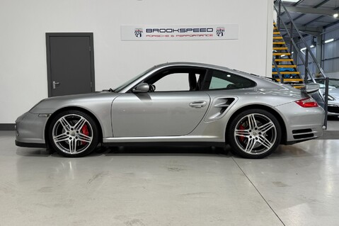 Porsche 911 TURBO 9