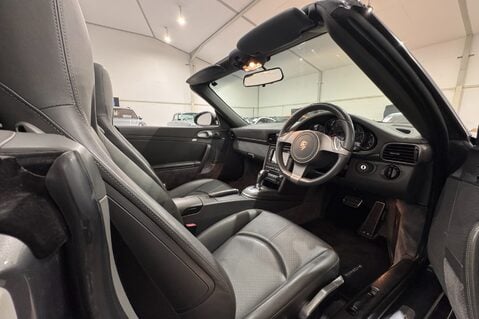 Porsche 911 CARRERA 2 PDK 12
