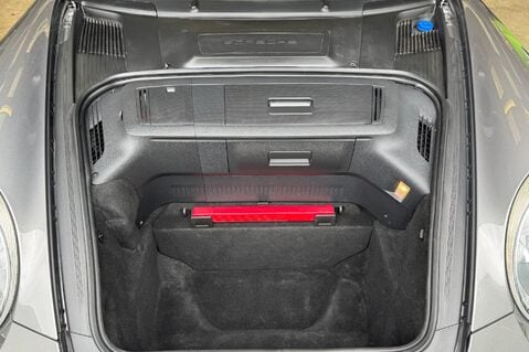 Porsche 911 CARRERA 2 PDK 33