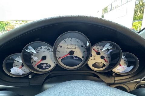 Porsche 911 TURBO S PDK 11