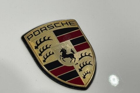 Porsche 911 TURBO S PDK 38