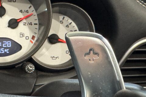 Porsche 911 TURBO S PDK 28