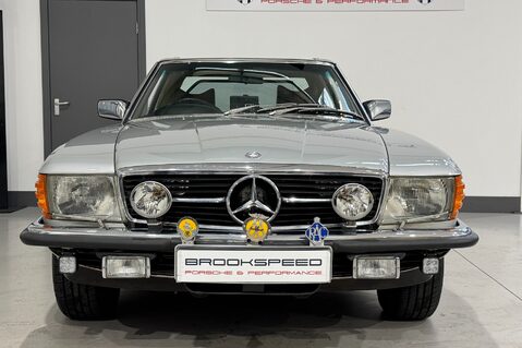 Mercedes-Benz SL Series 350 SL 4