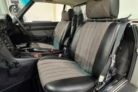 Mercedes-Benz SL Series 350 SL 19