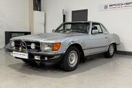 Mercedes-Benz SL Series 350 SL 1