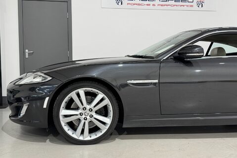 Jaguar XK PORTFOLIO 31