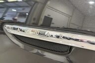 Jaguar XK PORTFOLIO 33