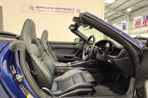 Porsche 911 CARRERA S PDK 15
