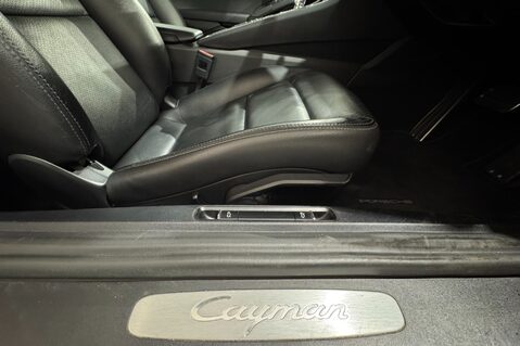 Porsche Cayman 24V PDK 19