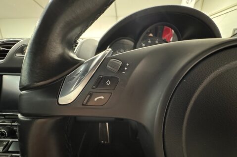 Porsche Cayman 24V PDK 21
