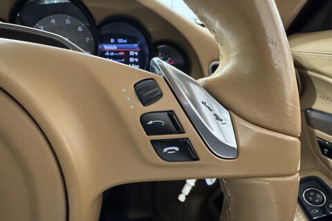 Porsche 911 CARRERA S PDK 32
