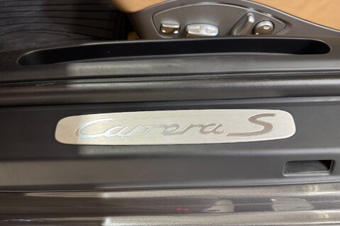 Porsche 911 CARRERA S PDK 36