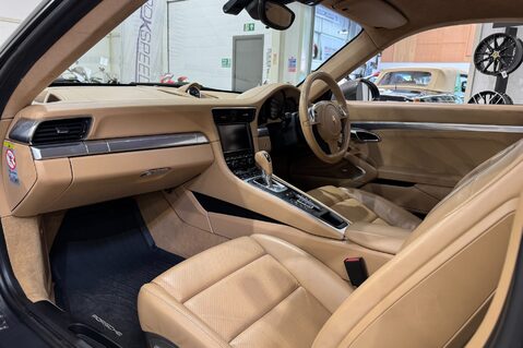 Porsche 911 CARRERA S PDK 16