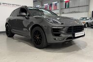 Porsche Macan GTS PDK 6