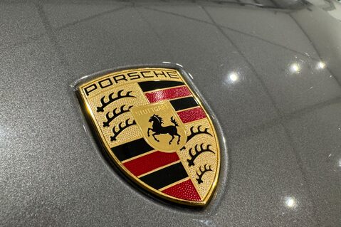 Porsche Macan GTS PDK 38