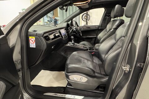Porsche Macan GTS PDK 18