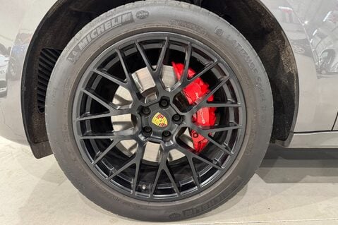 Porsche Macan GTS PDK 43