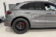 Porsche Macan GTS PDK 45