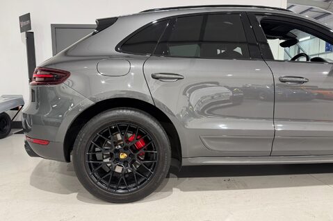 Porsche Macan GTS PDK 45