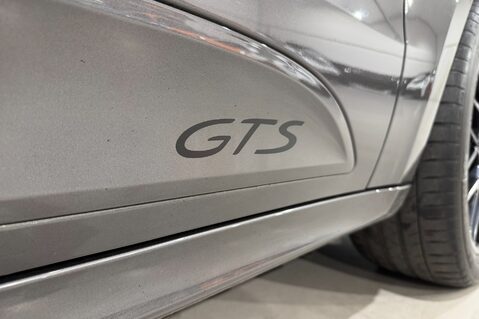 Porsche Macan GTS PDK 46