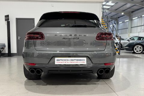 Porsche Macan GTS PDK 8