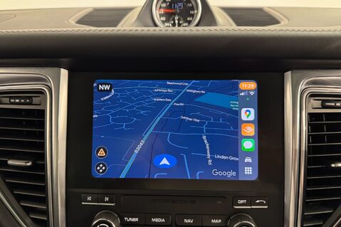 Porsche Macan GTS PDK 28
